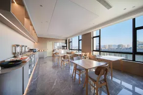 Four Seasons Hotel Ningbo (Jiangbei Hongtang Branch) - Image 3