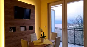 Apartament "Złoty relaks" tuż przy plaży z balkonem z widokiem na Hel i hamakami - Image 2