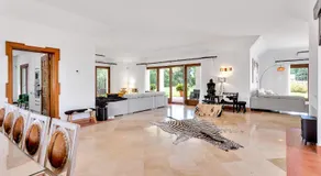 YOLO Spaces - Sotogrande White House Villa - Image 3