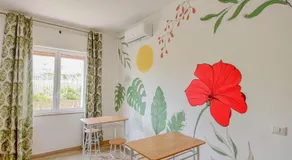 Metro Guest House - Image 5