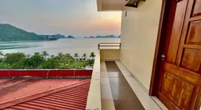 Manh Vuong Hotel CatBa - Image 3