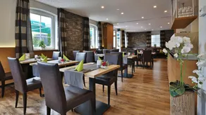 Hotel KRONE Garni - Image 2