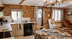 The Cart Lodge - relaxing rural spa break - Image 5