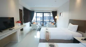 Summer Tree Hotel - Image 2