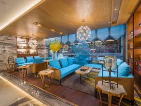 Cherry Hotel - Image 2