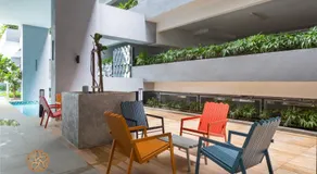 Neu Suites Residence, Embassy Row - Image 2