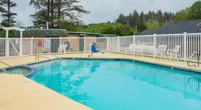 Long beach Camping Resort Yurt 8 - Image 5