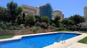Bright Flat 1 min from Beach with parking - Image 1