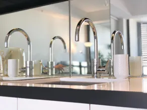 Romantic City Retreat Near Darling Harbour! - Image 3