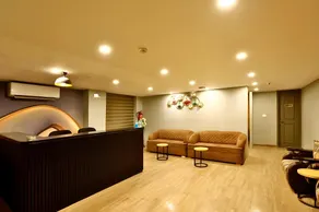 Hotel Aerostar Grand at Yashobhoomi Convention Center - Image 2