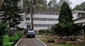Peters - Image 3