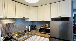 Ocean Block Oasis, 2-Bed Condo - Image 4