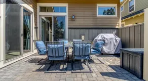 Bright, Modern Retreat in Eagle Crest Resort - Image 5