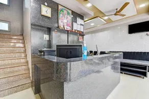 Hotel O Eleven Hotel & Banquet - Image 4