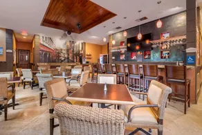 Best Western Plus Palm Beach Gardens Hotel & Suites and Conference Ct - Image 5