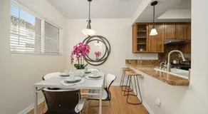 4Bed 3Bath Modern Townhouse - Four bedrooms near Pasadena, LA - Image 5
