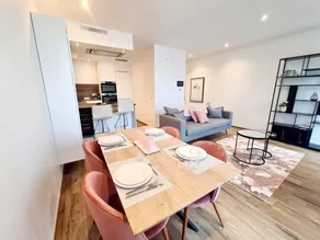 Luxury 2 bedrooms with Parking&Terrace - Image 3