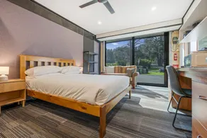 McLaren Flat Studio Near Vineyards - Image 2