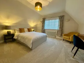Beautiful Escape to The Gables in Old Town - Image 2