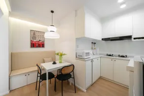 Yi Du Home with City View-Near Jiashan Rd Metro -Easy Reach to Tianzifang - Credit Cards Accepted - Image 3