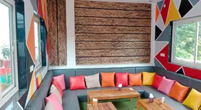 Bedweiser Backpackers Hostel - Image 2