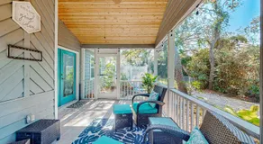 Updated home with great outdoor space - close to the beach - Image 5