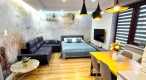 LUXURY BLUE CASCADE studio DOWNTOWN balcony - Image 3