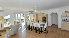 Praialonga Suites with Pool and Garden - Image 3