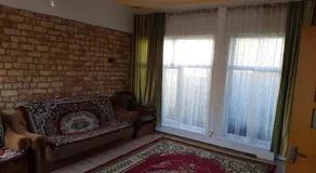 Farmer's Pond House - Image 2