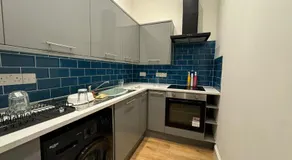 The Seaport Apartnment - Image 2