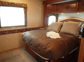 Air Conditioned Damon RV in secure coach yard - Image 2