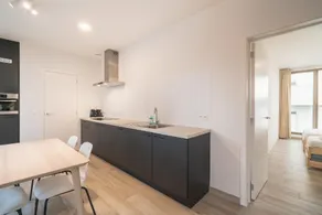 Urban Chic Apartment with Terrace - Image 5