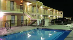Magnolia Inn Laurens - Image 3
