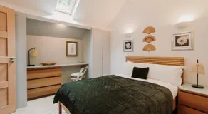 Garden Lodge in Lush Grounds Nr Ventnor - Image 2