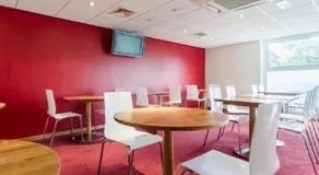 Travelodge Camberley Central - Image 5