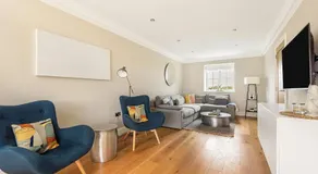 3 Knights Cottages - Image 2