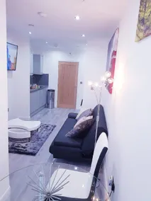 Z Home Apartments - Image 3