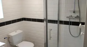 Appartement meublé, Le 37bis - Image 2