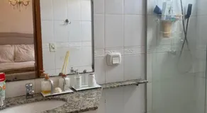 Apartamento com suíte bem decorada e equipada próximo ao Parque Areião - Image 5