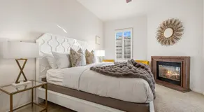L44 Luxurious 2 Story Townhome - Newly Remodeled! condo - Image 2