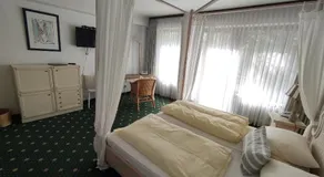 Condi Hotel - Image 2