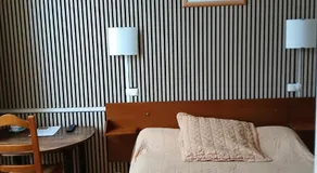 Hôtel les Platanes - Image 5