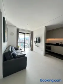 Edificio AUSTIN 179, 1 quarto 1 suite, garagem, wifi, Ar, churrasqueira, 600m da praia, 17 andar - Image 1