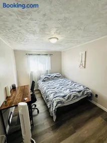 A Quiet and decent 2 Bedroom apartment - Image 2