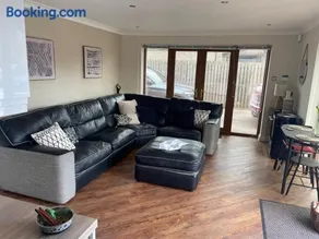 Prancing Horse Cottage - Image 2