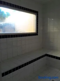 Condomínio Pousada Amarela 100 metros da Praia - Image 4