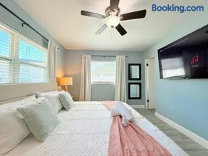 Orlando Family Fun Game Room Parking - Image 4