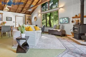 Cozy Creek Cabin - On Austin Creek Hot Tub - Dog Friendly - BBQ Grill - Fast WiFi - Image 1
