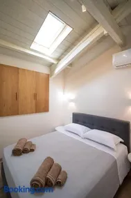 Perla Port Suites - Image 3