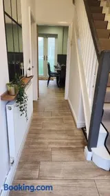 3 Bedroom 4 Beds Cozy Home with Free Parking Contractors Welcome - Image 3